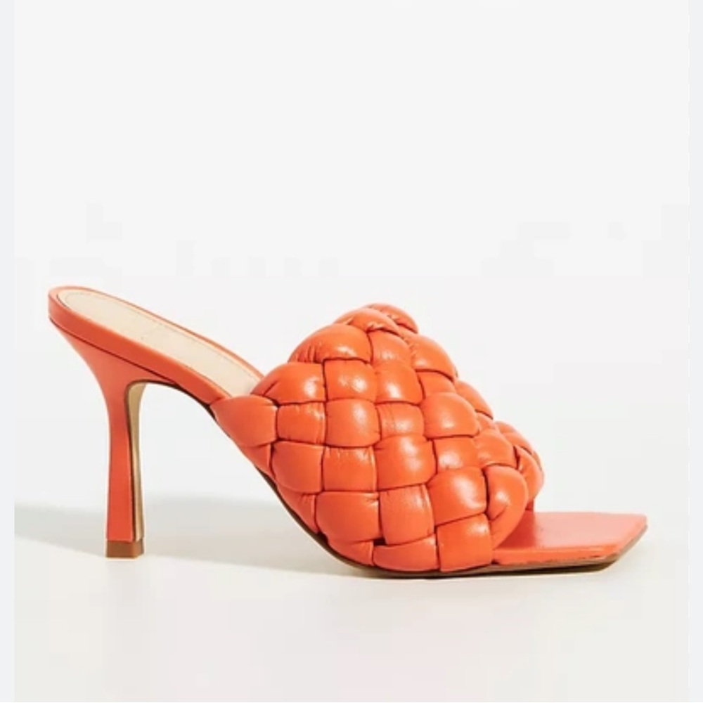 Marc Fisher Puffy Heeled Sandals orange size 7